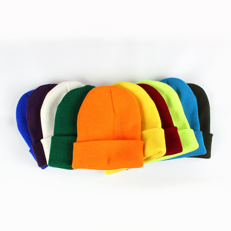 Fashionable Solid Color High Quality Winter Plain Dyed Custom Beanie Hat 100% Acrylic Warm Knitted Beanie Custom Logo